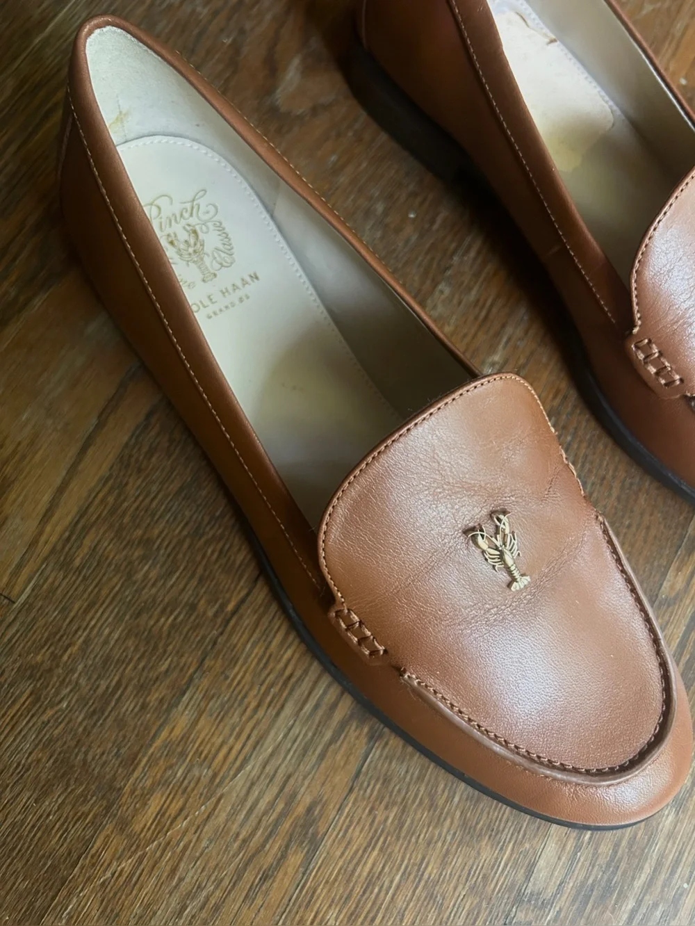 Cole Haan classic leather Pinch Lobster flats Sz 6.5.  Like new